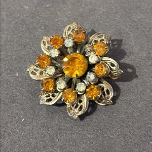 Vintage gold tone amber glass stone and rhinestone brooch antique pin fall 50s